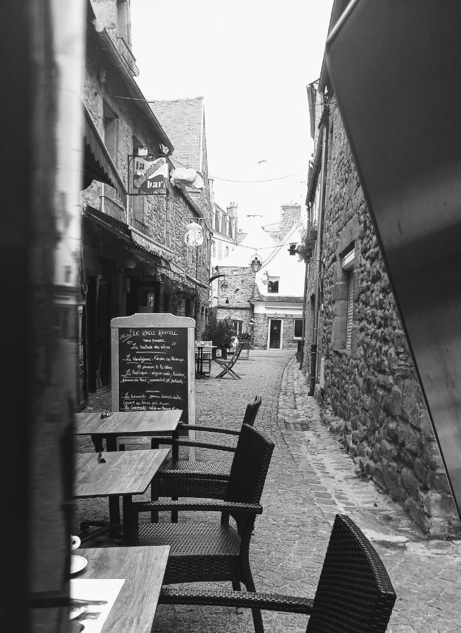 Appartement duplex rue au lin à Saint-Pol-de-Léon Extérieur photo